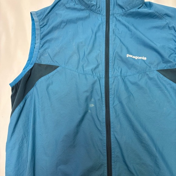 2/$20 Patagonia Nine Trails Vest Mens Small Lightweight Blue Reflective Run Gear - Picture 2 of 8